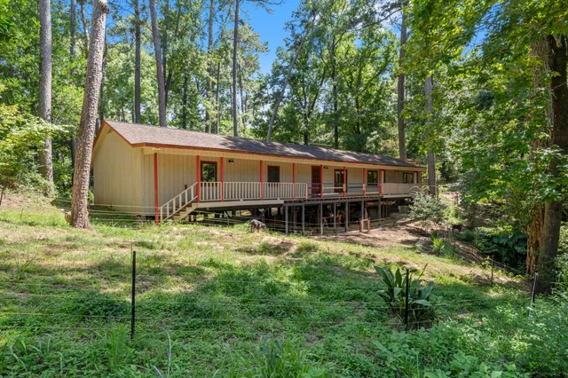 a house view with a garden space