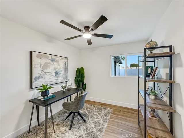 $1,349,900 | 17452 Jefferson Lane, Huntington Beach, CA 92647