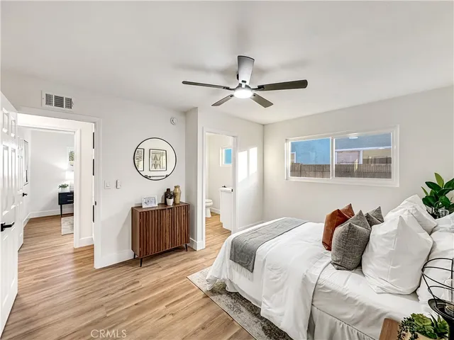 $1,349,900 | 17452 Jefferson Lane, Huntington Beach, CA 92647