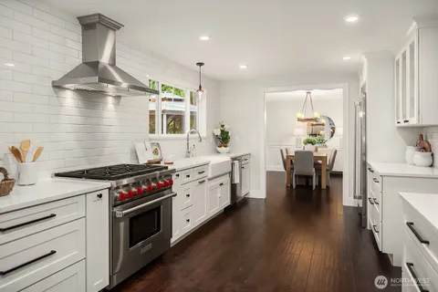 $1,768,000 | 1829 244th Avenue Southeast, Sammamish, WA 98075