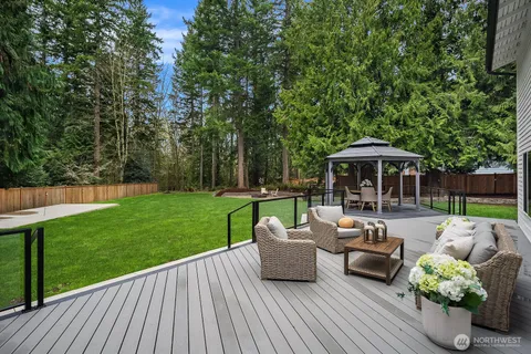 $1,768,000 | 1829 244th Avenue Southeast, Sammamish, WA 98075