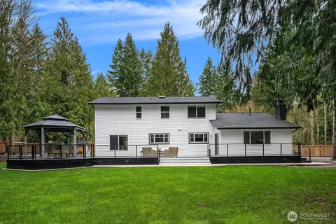 $1,768,000 | 1829 244th Avenue Southeast, Sammamish, WA 98075