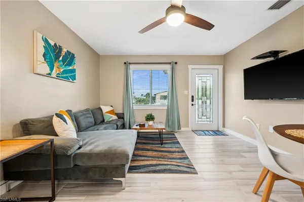 $899,000 | 113-115 Bahia Via, Fort Myers Beach, FL 33931