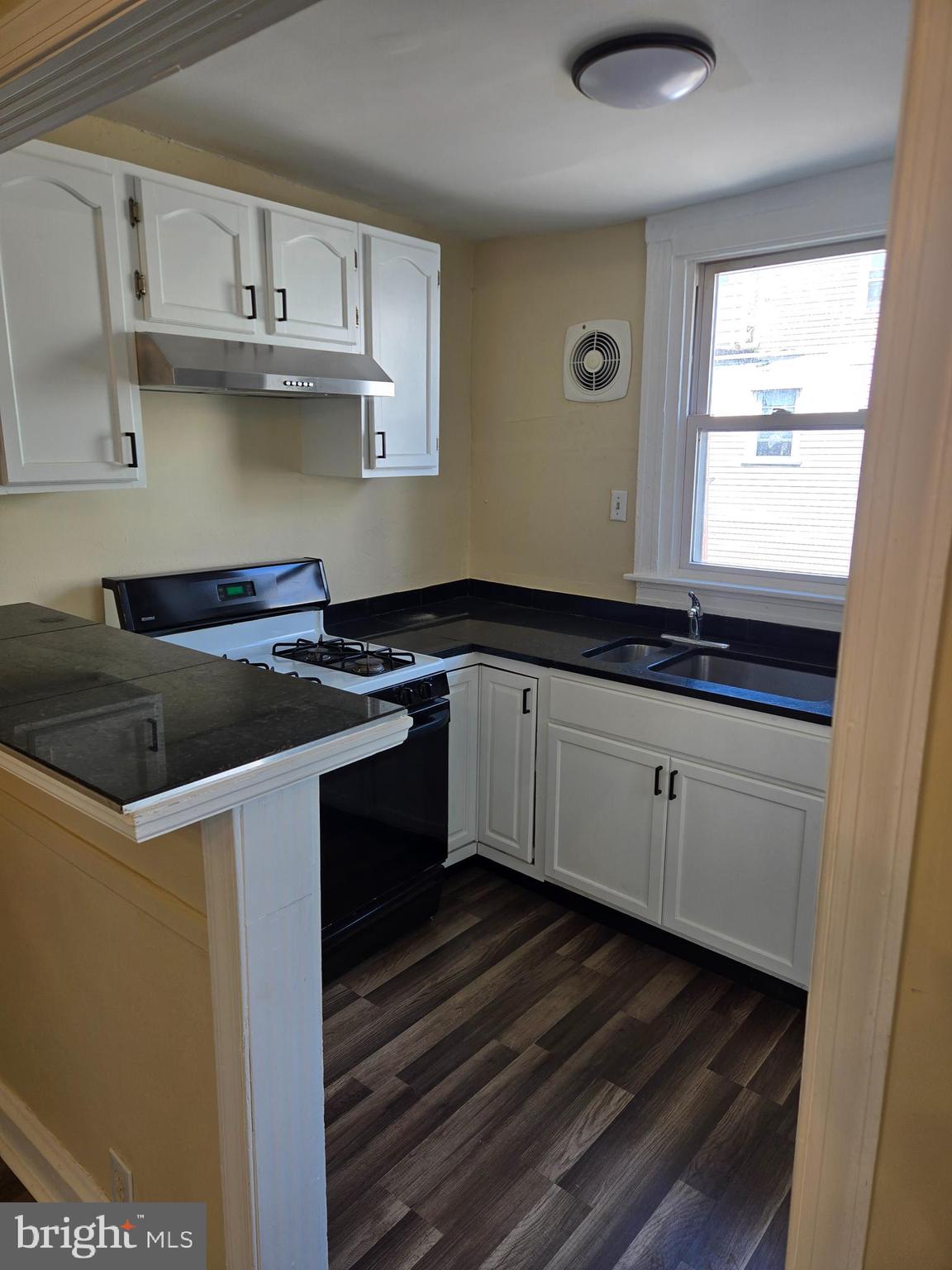 7129 Seaford Road Upper Darby, PA 19082 - Photo 10 of 13