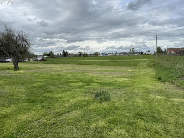 $1,900,000 | 4055 Southeast Spicer Road, Albany, OR 97322