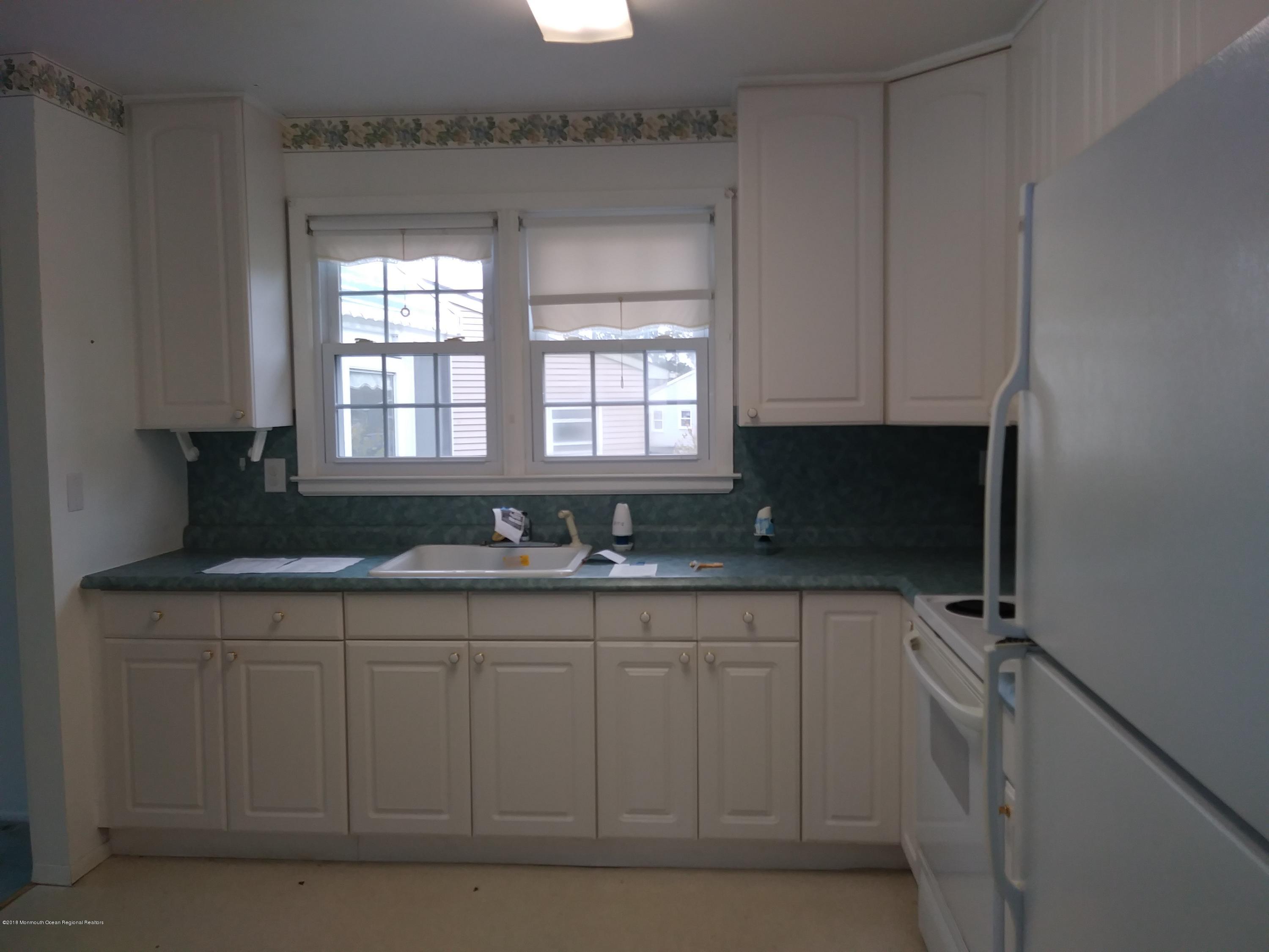 7 Churchill Road Manchester Township, NJ 08759 - Photo 2 of 13 20181102_102134