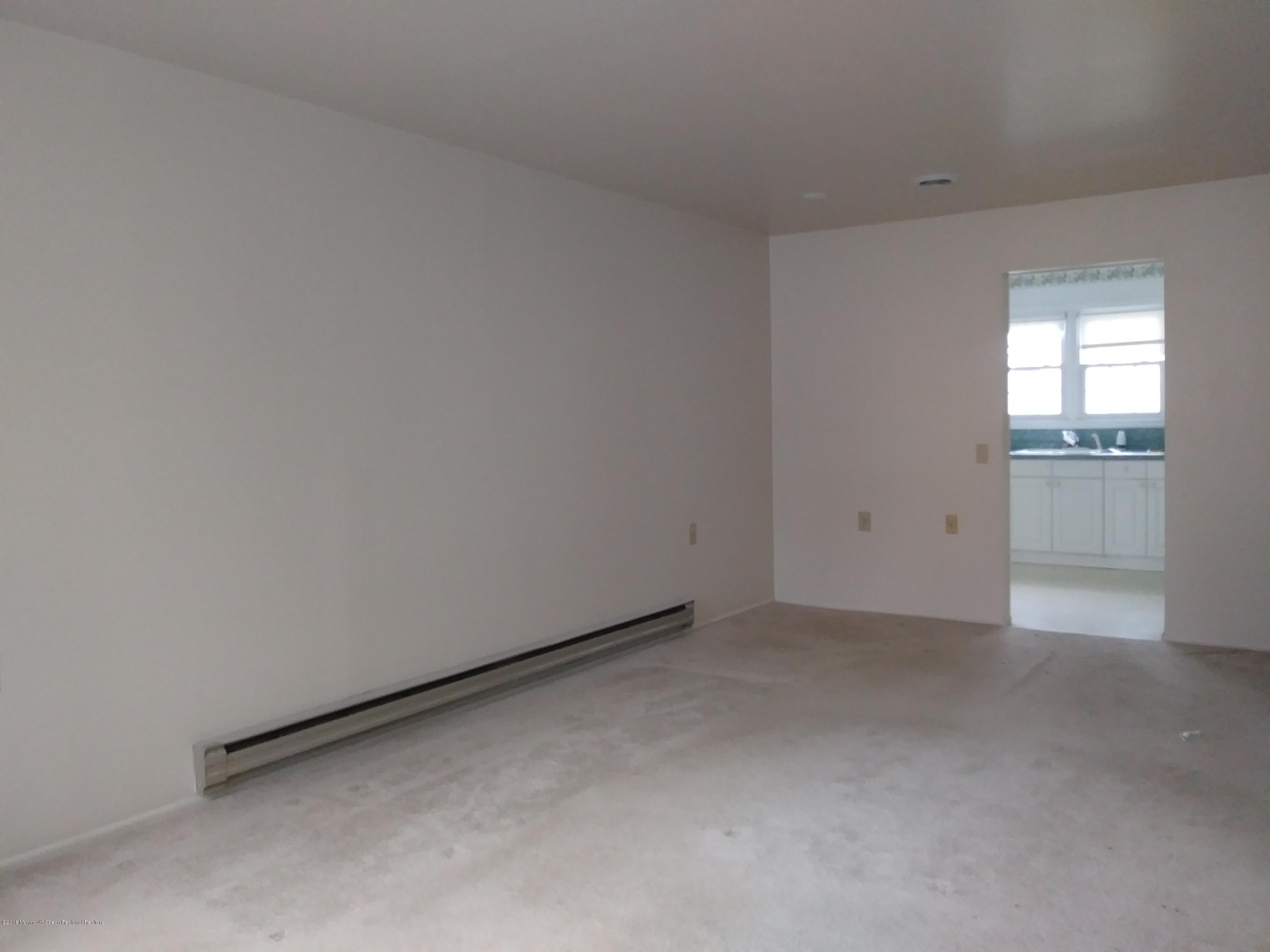7 Churchill Road Manchester Township, NJ 08759 - Photo 3 of 13 20181102_101842