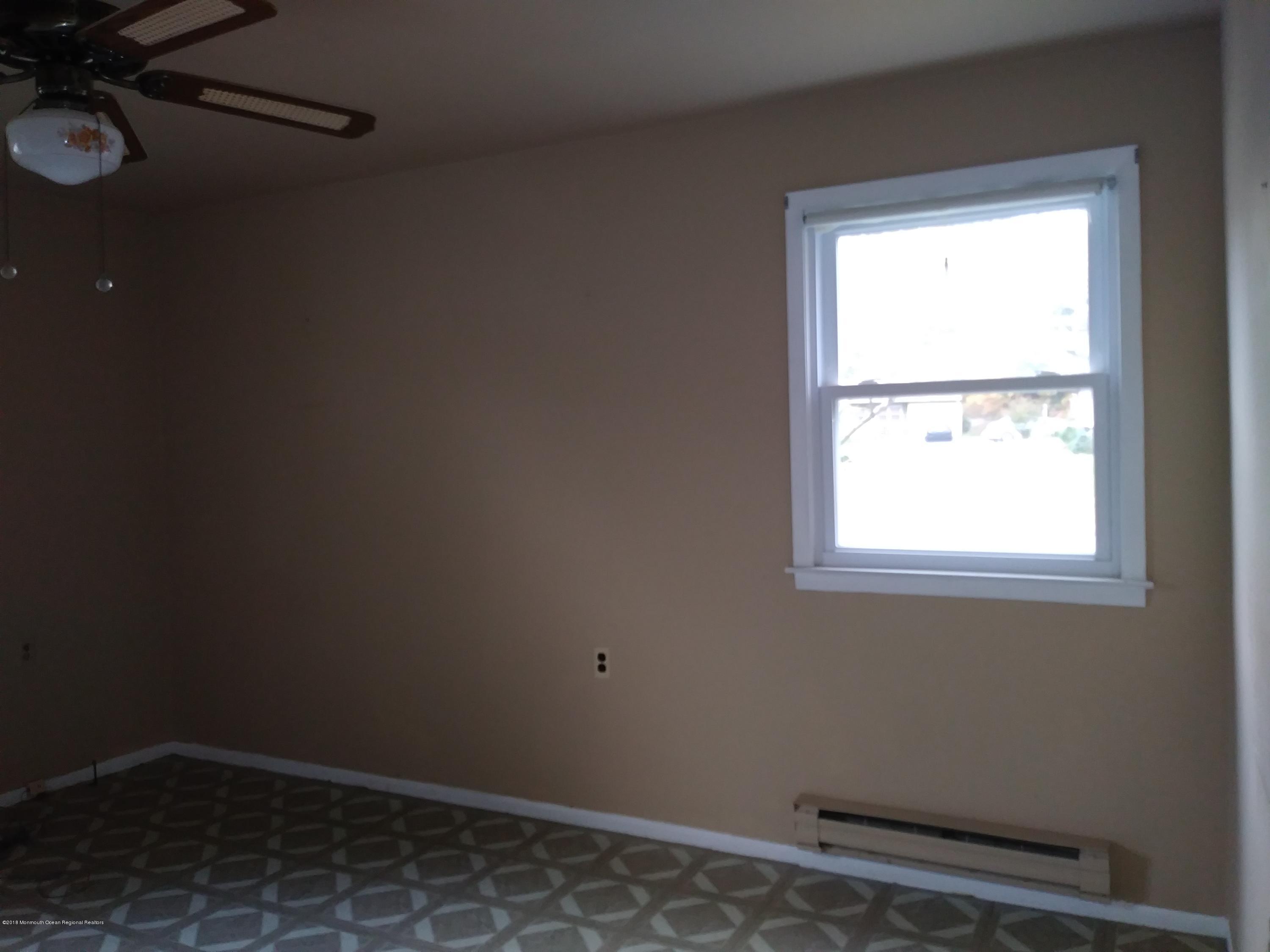 7 Churchill Road Manchester Township, NJ 08759 - Photo 4 of 13 20181102_102036