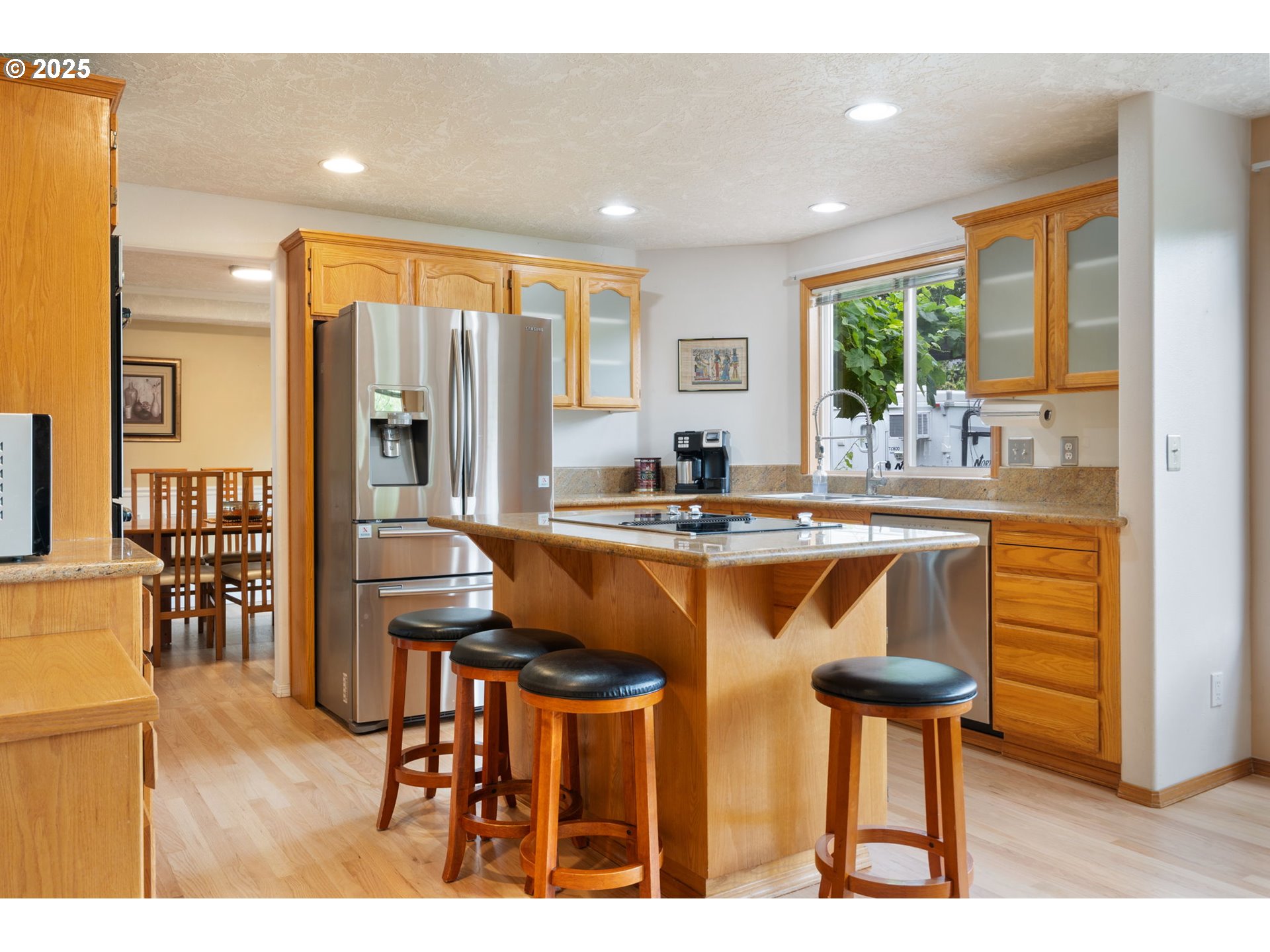 9358 Southwest Claridge Drive Portland, OR 97223 - Photo 12 of 46