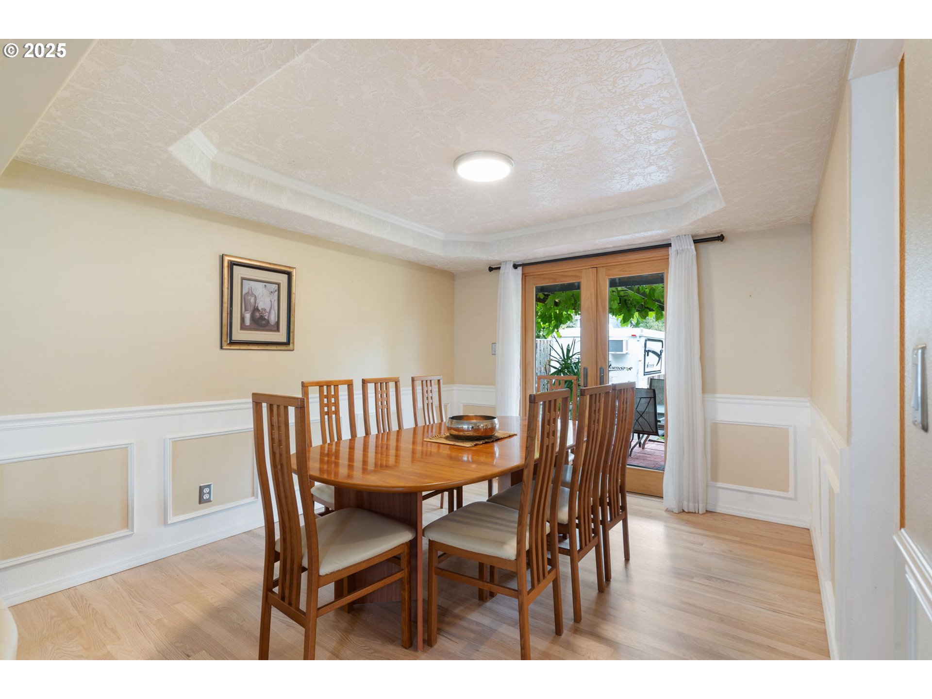 9358 Southwest Claridge Drive Portland, OR 97223 - Photo 13 of 46