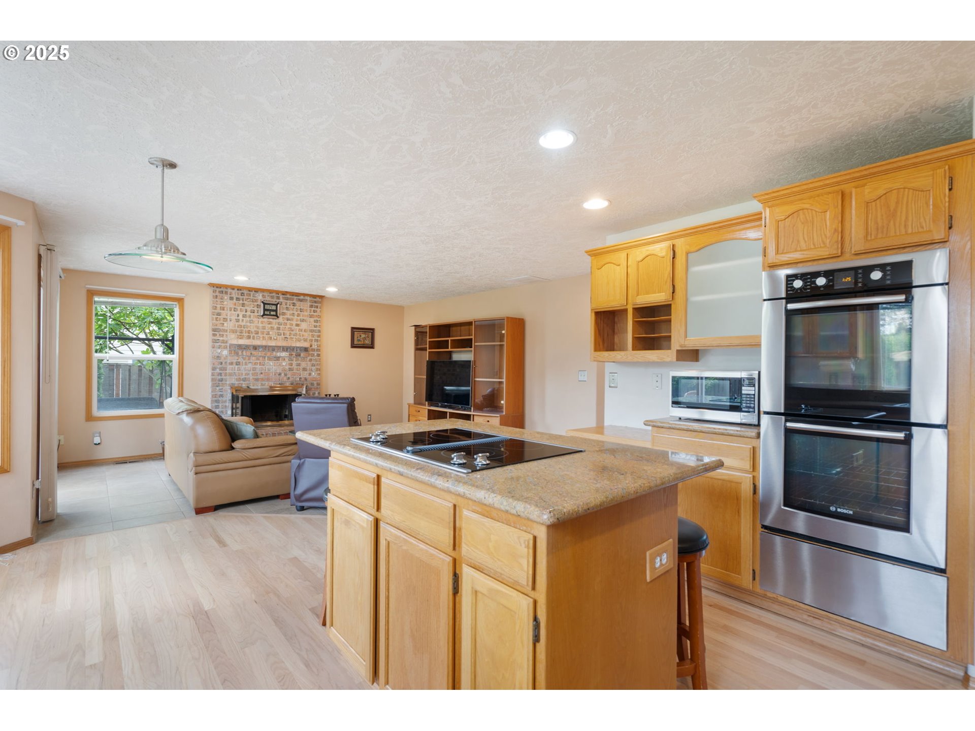 9358 Southwest Claridge Drive Portland, OR 97223 - Photo 17 of 46