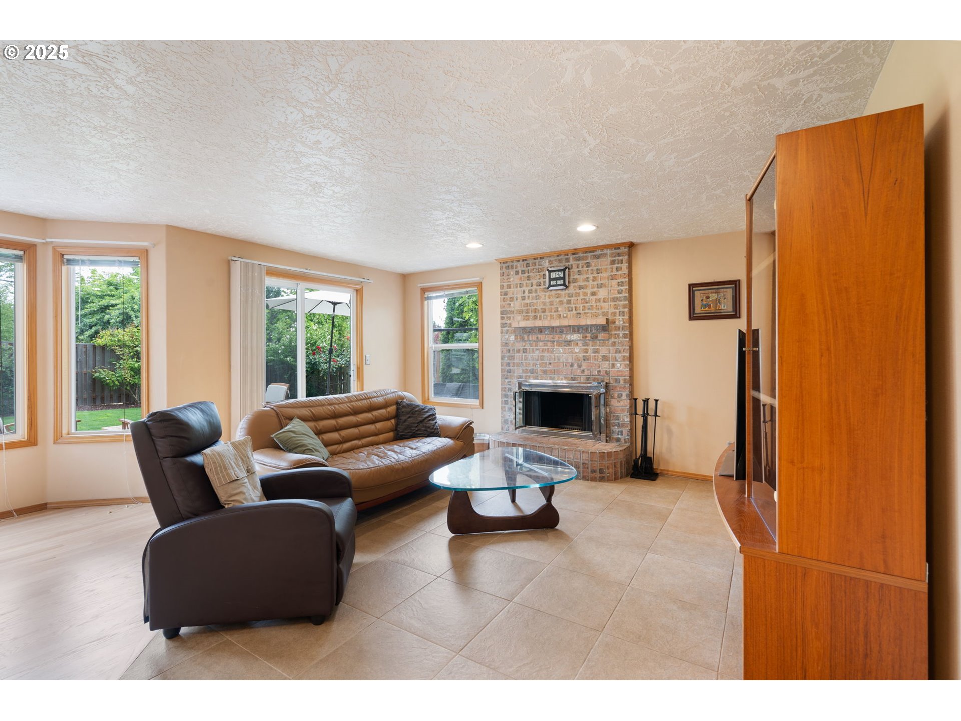 9358 Southwest Claridge Drive Portland, OR 97223 - Photo 18 of 46