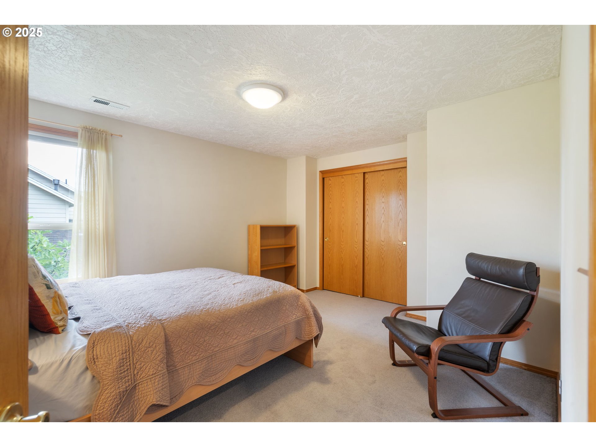 9358 Southwest Claridge Drive Portland, OR 97223 - Photo 29 of 46