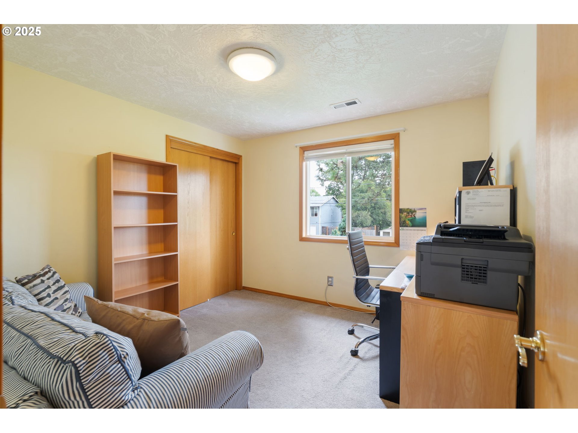9358 Southwest Claridge Drive Portland, OR 97223 - Photo 36 of 46