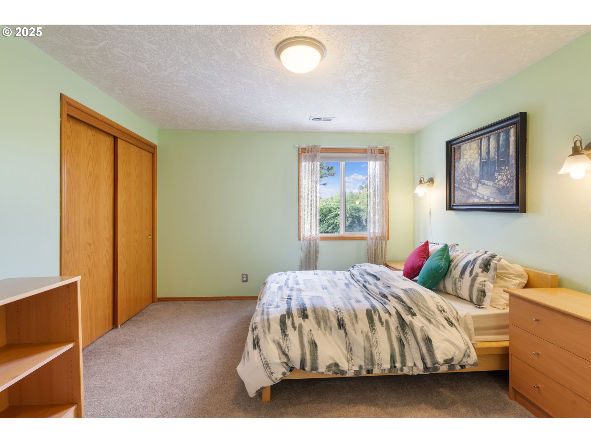 9358 Southwest Claridge Drive Portland, OR 97223 - Photo 38 of 46