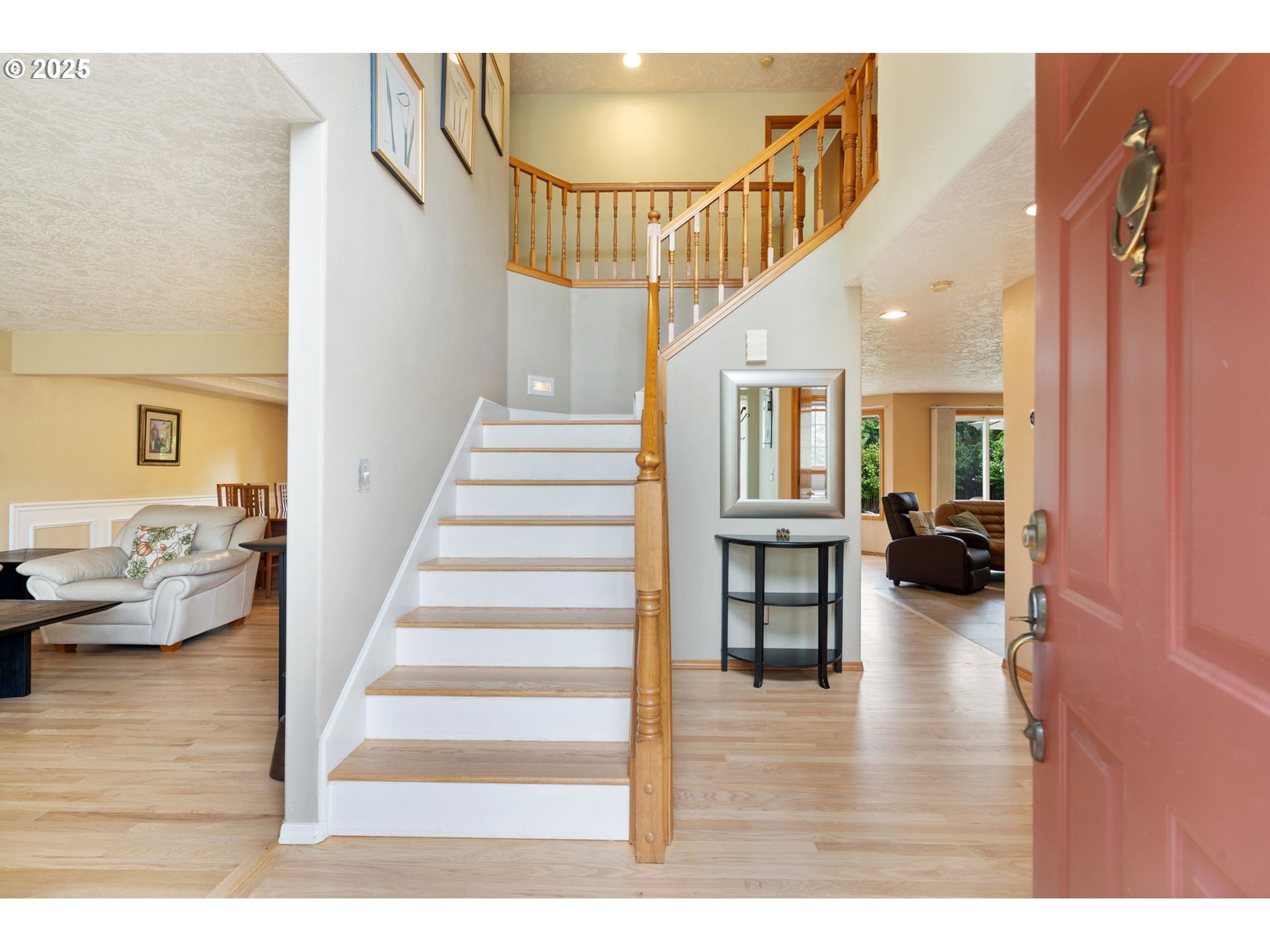 9358 Southwest Claridge Drive Portland, OR 97223 - Photo 4 of 46