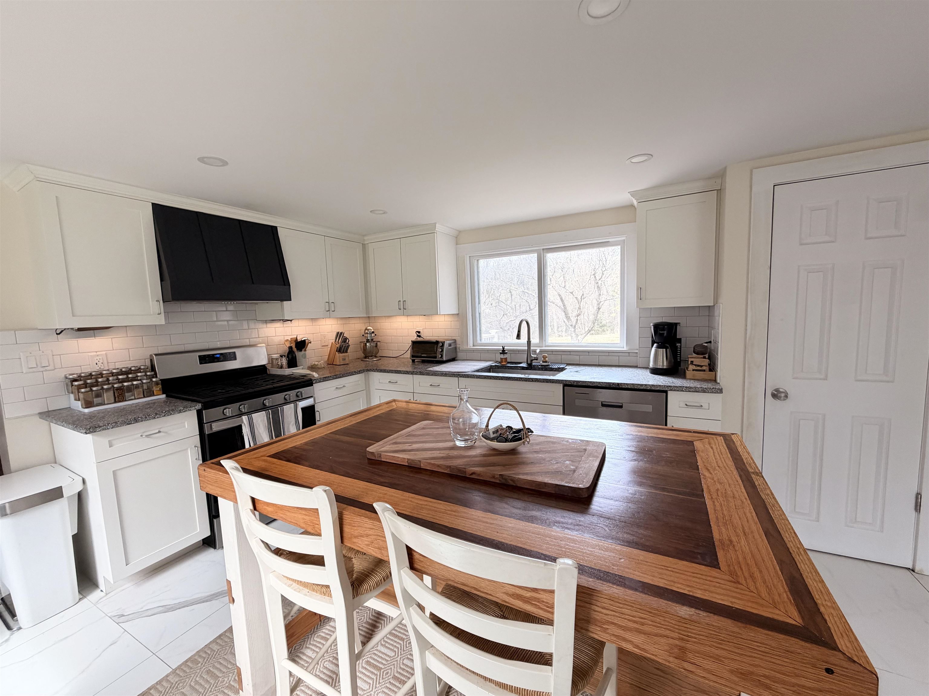 169 London Road Westmoreland, NH 03467 - Photo 7 of 60