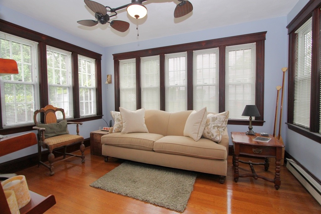 56 Glezen Street Worcester, MA 01604 - Photo 4 of 25 Gallery Image 4