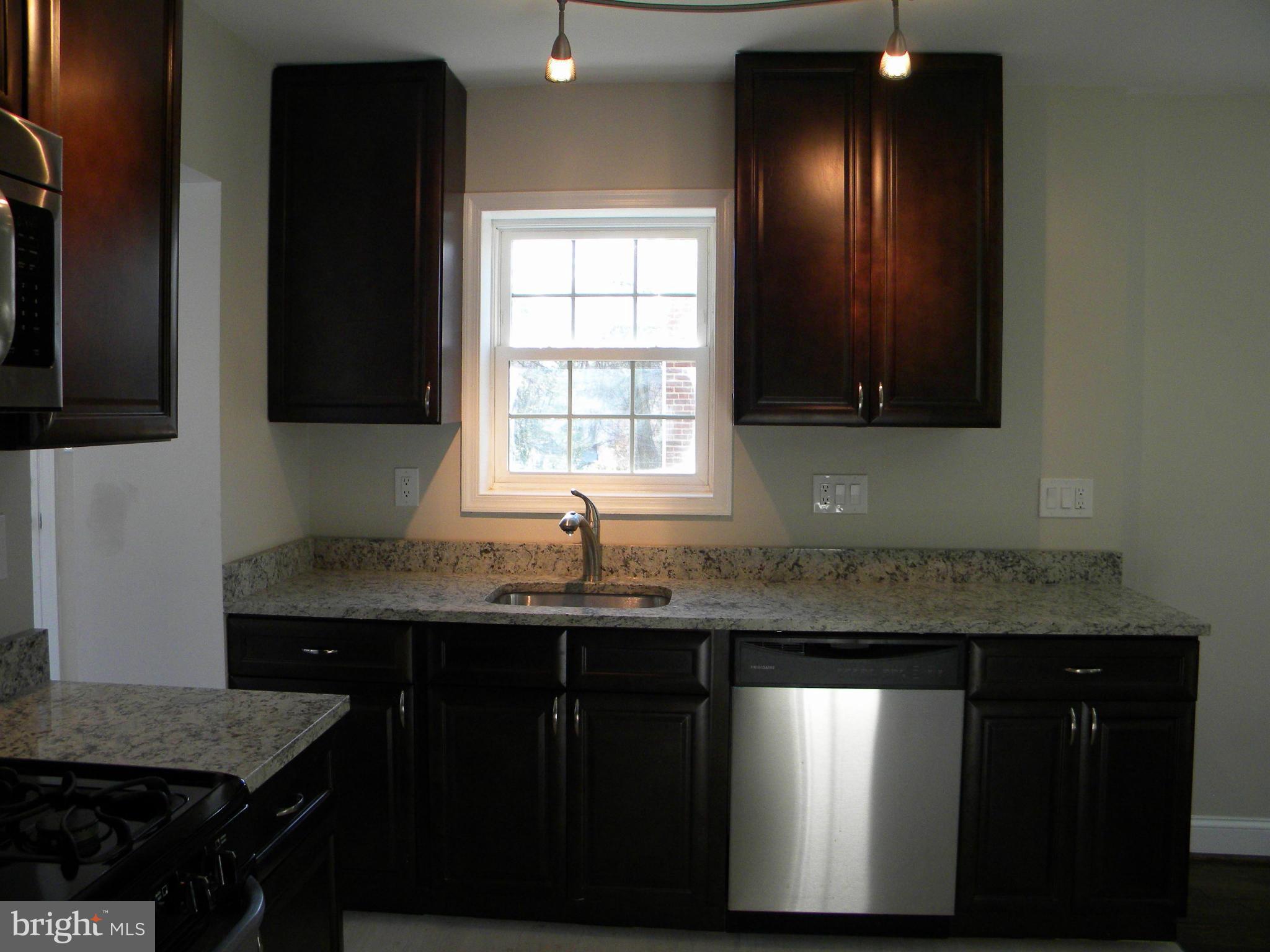 6215 Forest Road Cheverly, MD 20785 - Photo 9 of 28 Kitchen