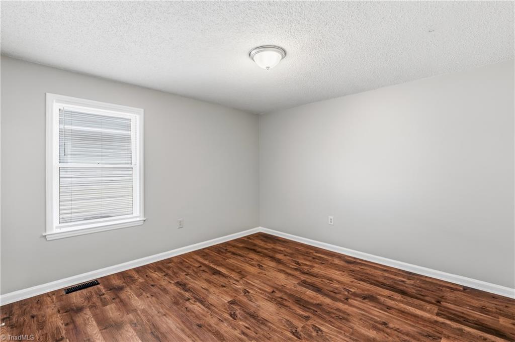 110 South Raleigh Street Greensboro, NC 27401 - Photo 17 of 23