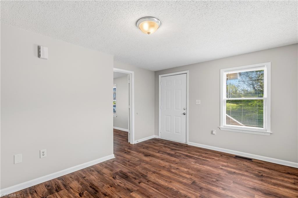 110 South Raleigh Street Greensboro, NC 27401 - Photo 7 of 23