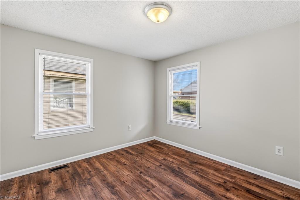 110 South Raleigh Street Greensboro, NC 27401 - Photo 9 of 23