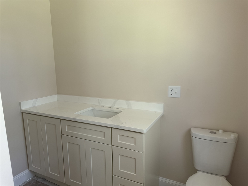 1 Antonellis Way Wareham, MA 02558 - Photo 5 of 7