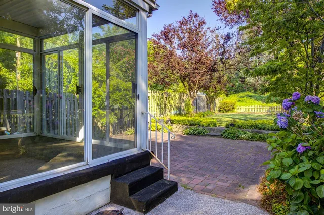 $3,000 | 273 South Devon Avenue, Wayne, PA 19087