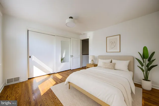 $3,000 | 273 South Devon Avenue, Wayne, PA 19087