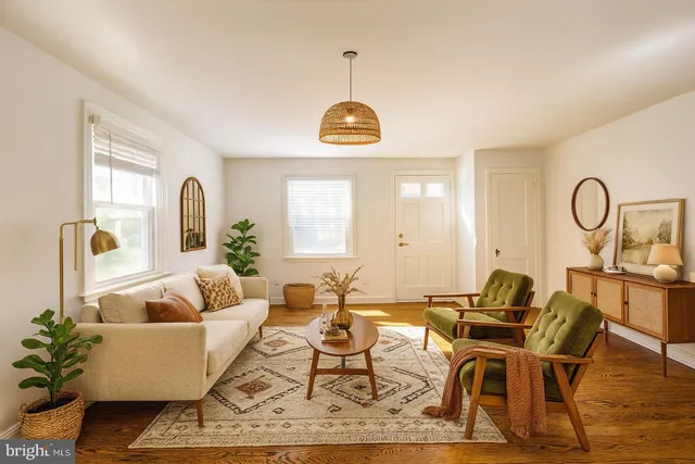 $3,000 | 273 South Devon Avenue, Wayne, PA 19087