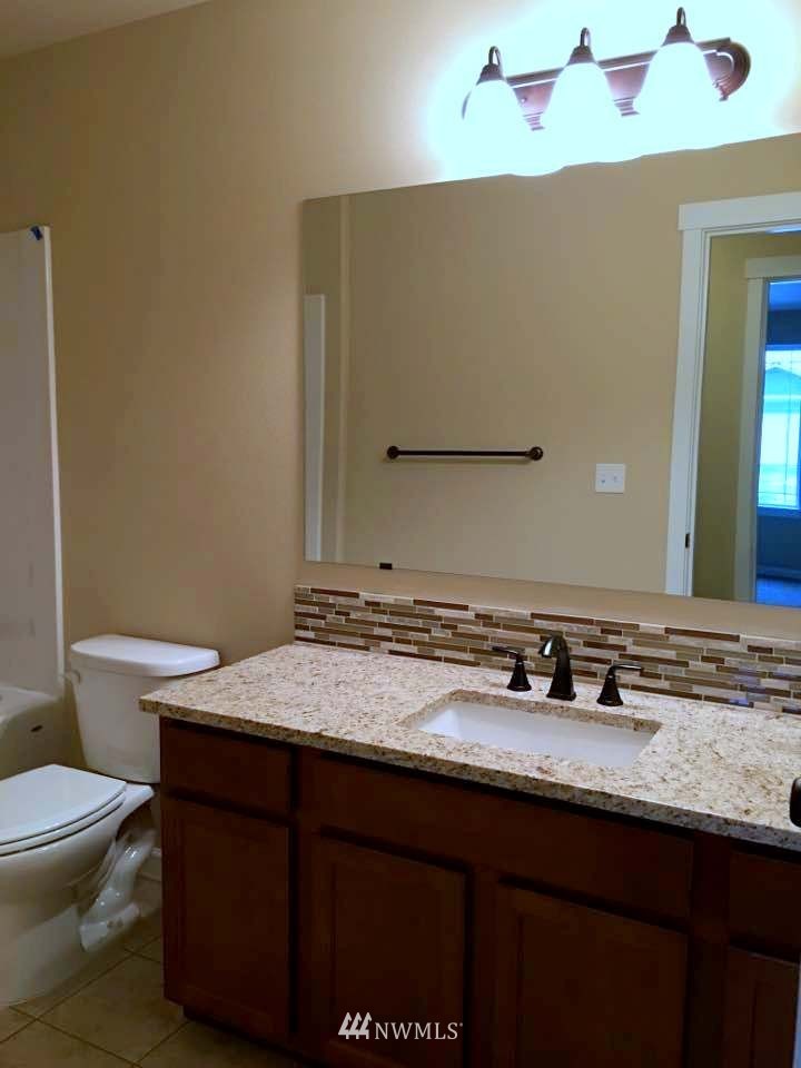 9310 179th Lane Southwest Rochester, WA 98579 - Photo 6 of 11