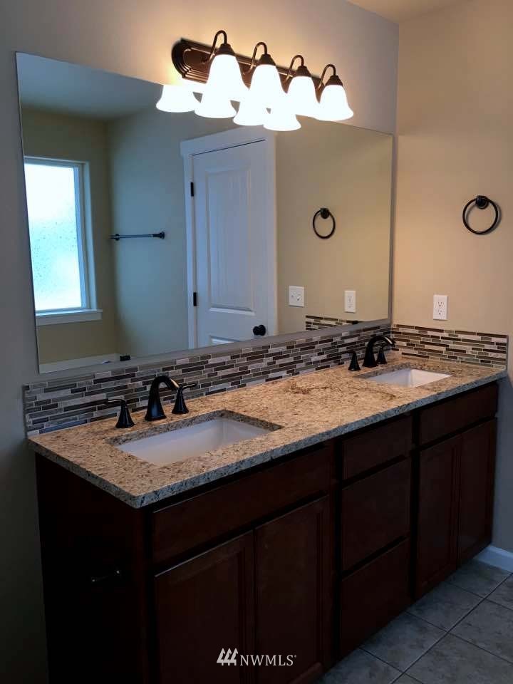 9310 179th Lane Southwest Rochester, WA 98579 - Photo 9 of 11