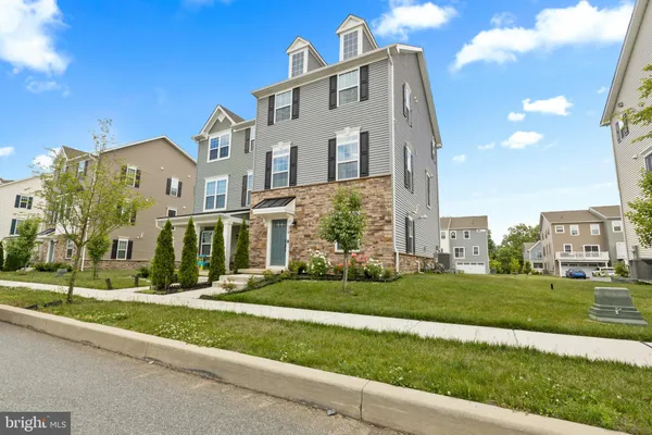 $469,900 | 718 Kalmar Lane, Middletown, DE 19709