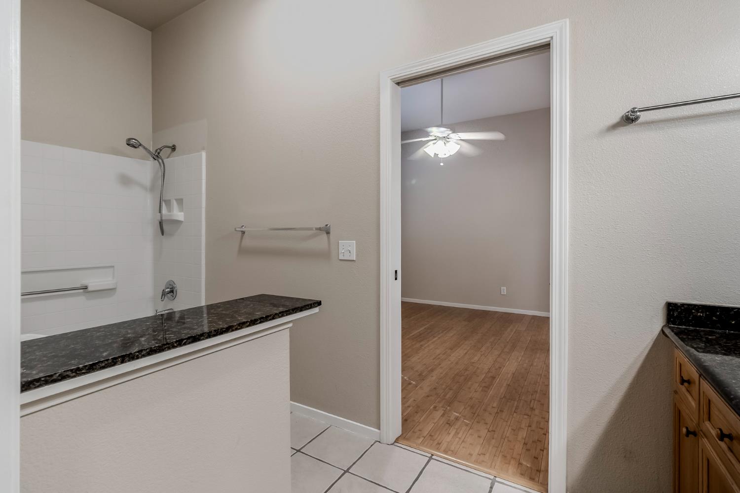 2100 Paramont Way Modesto, CA 95355 - Photo 18 of 28