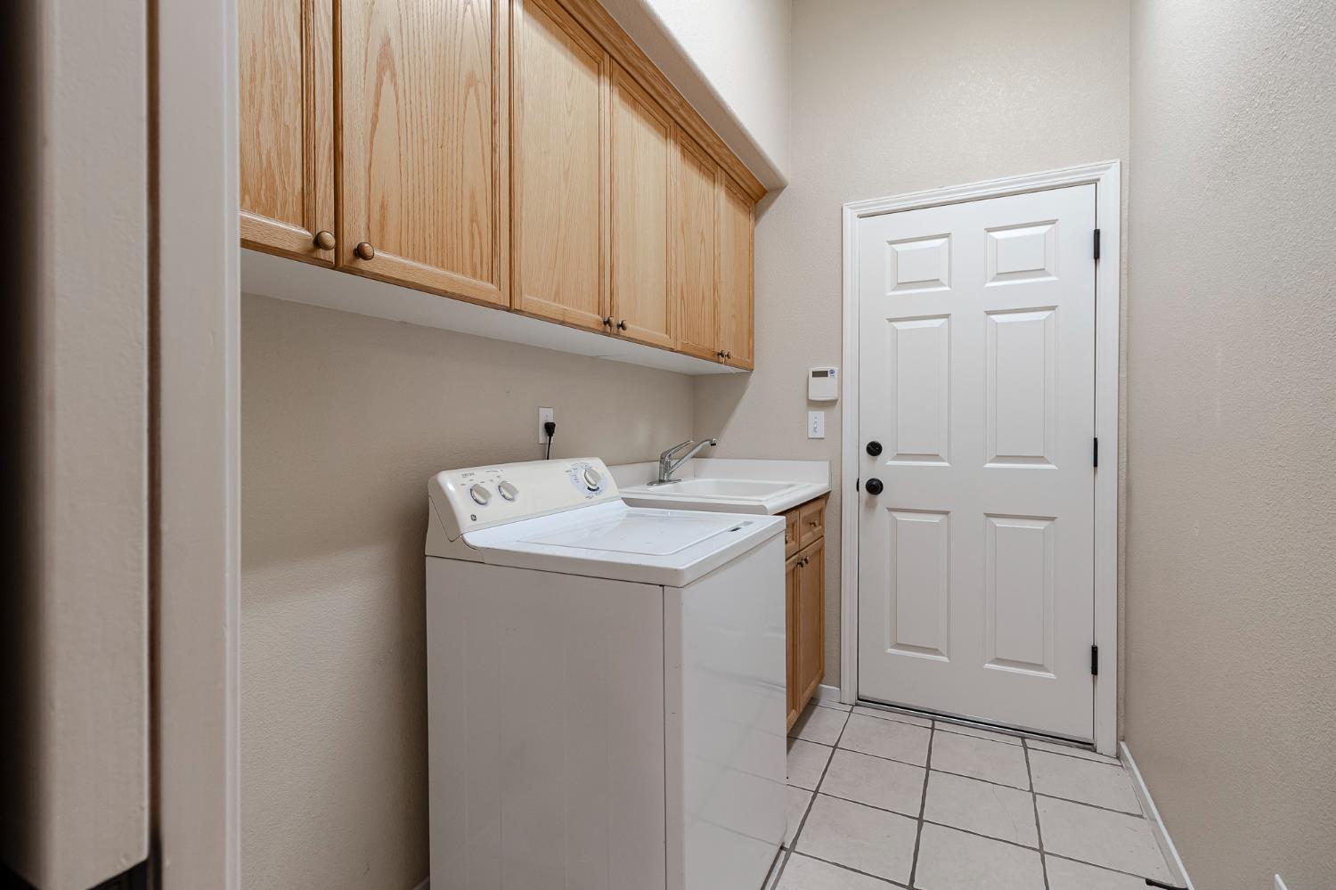 2100 Paramont Way Modesto, CA 95355 - Photo 19 of 28