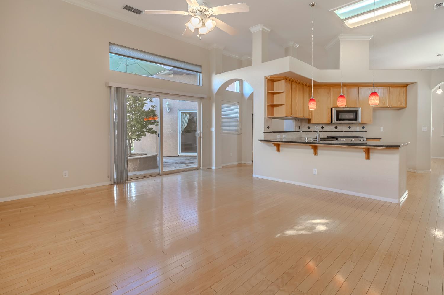 2100 Paramont Way Modesto, CA 95355 - Photo 10 of 28