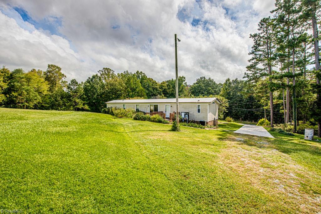 130 Crestview Drive High Point, NC 27265 - Photo 14 of 42 Gallery Image 14