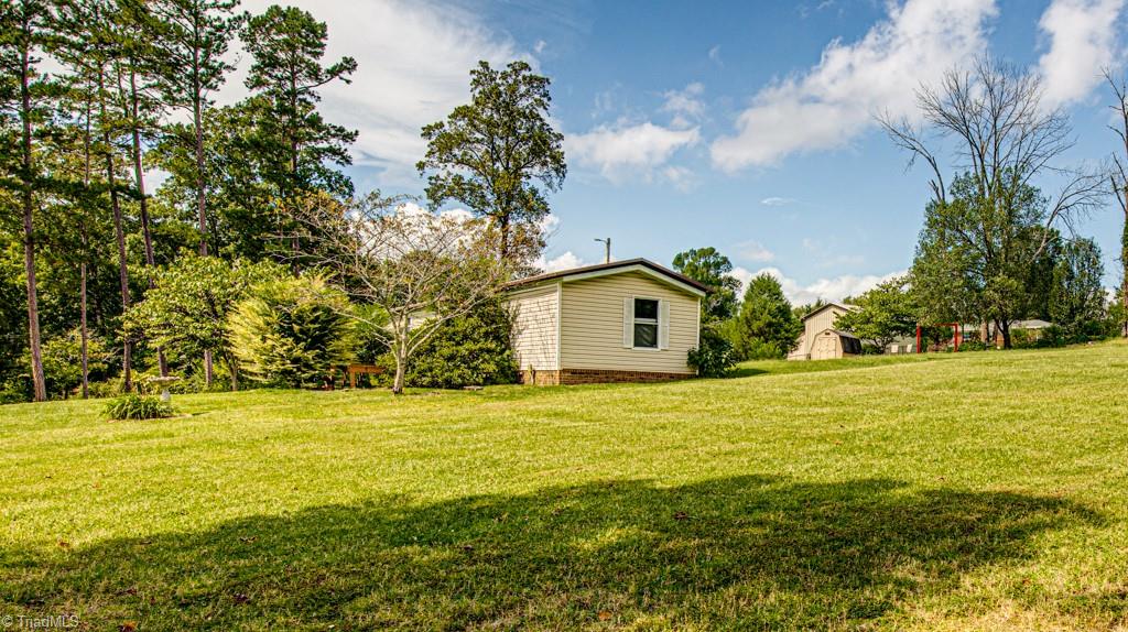 130 Crestview Drive High Point, NC 27265 - Photo 5 of 42 Gallery Image 5
