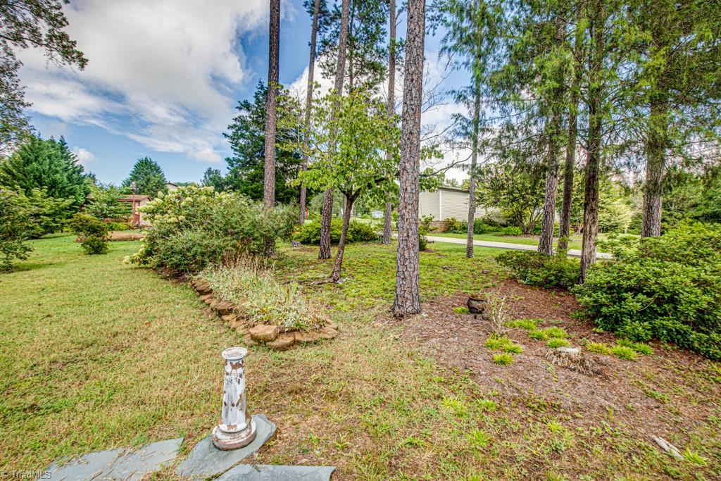 130 Crestview Drive High Point, NC 27265 - Photo 8 of 42 Gallery Image 8