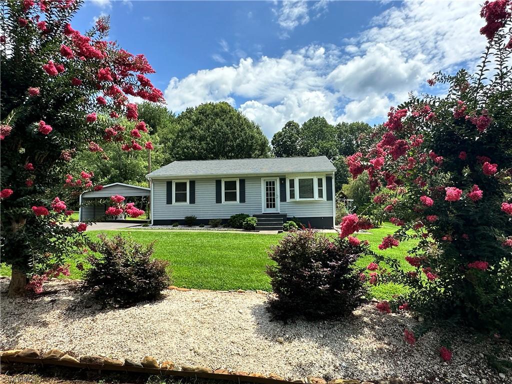 205 Fowler Circle Dobson, NC 27017 - Photo 2 of 29