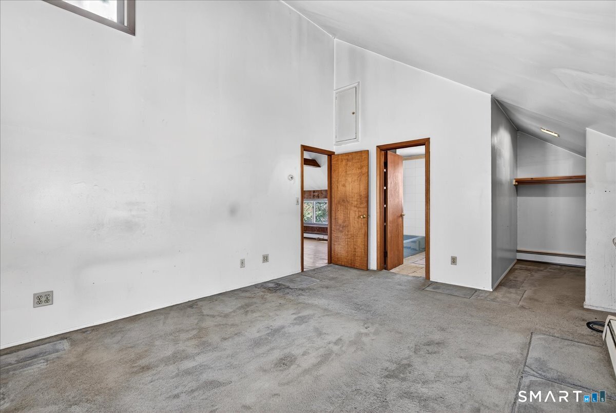 18 Deer Path Lane North Branford, CT 06471 - Photo 18 of 33 an empty room with closet