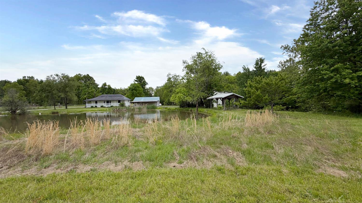 19021 North Hogan Road Aurora, IN 47001 - Photo 9 of 50