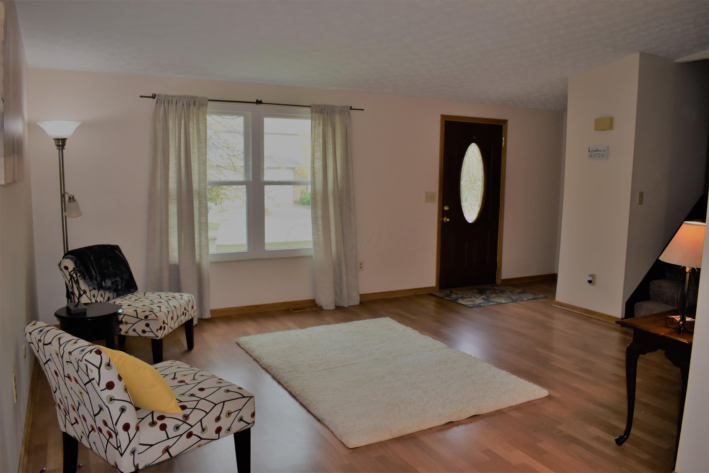 311 Rimbey Avenue Columbus, OH 43230 - Photo 2 of 18
