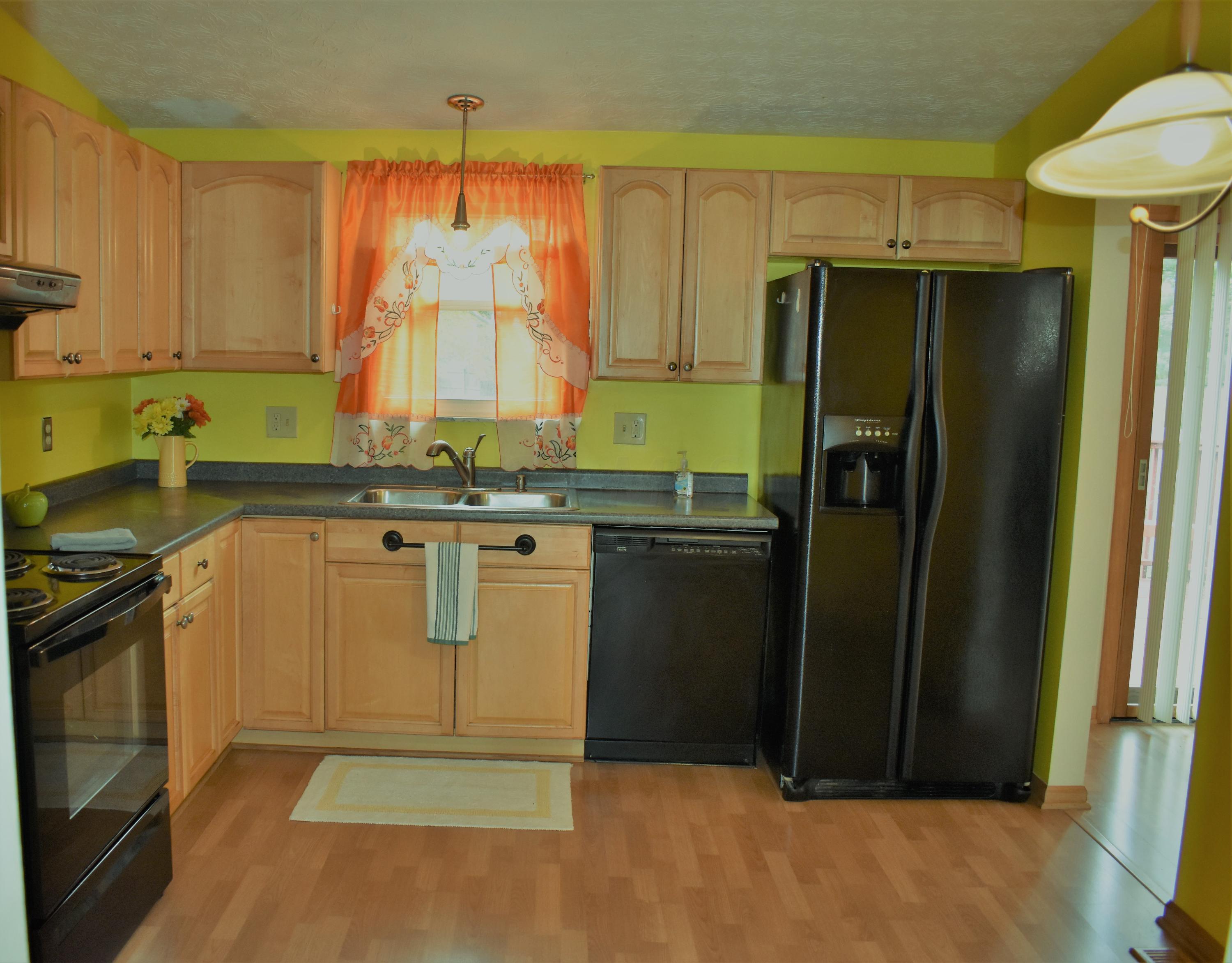 311 Rimbey Avenue Columbus, OH 43230 - Photo 5 of 18