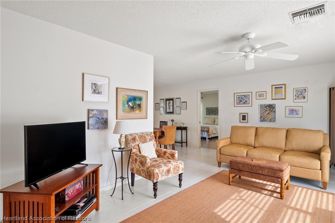 4208 Duffer Loop Sebring, FL 33872 - Photo 8 of 46 Gallery Image 8