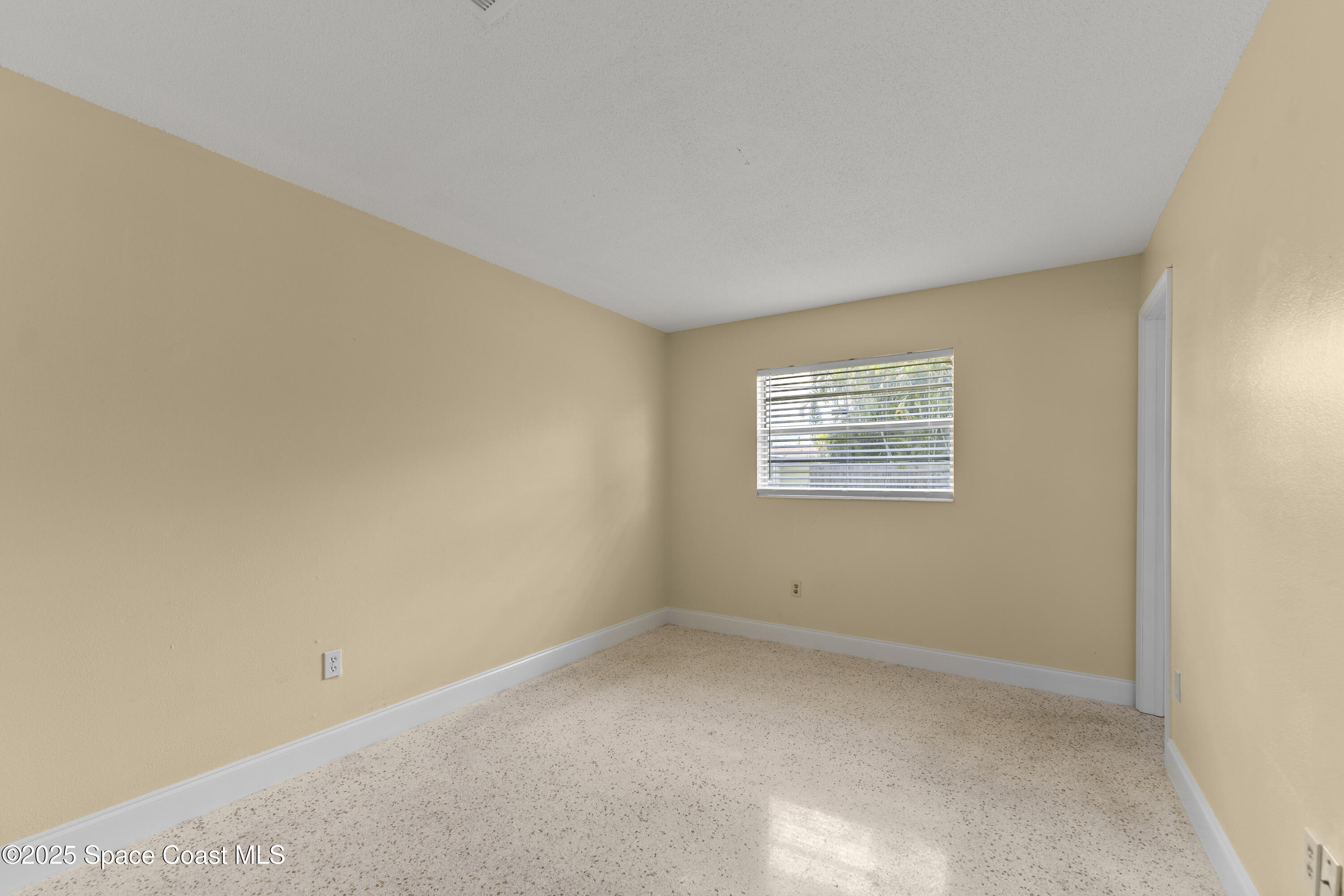 2906 Rollins Street Melbourne, FL 32901 - Photo 15 of 19 DSC06877_1