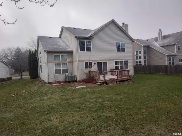 $440,000 | 376 Gatewood Lane, Grayslake, IL 60030