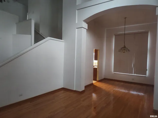 $440,000 | 376 Gatewood Lane, Grayslake, IL 60030