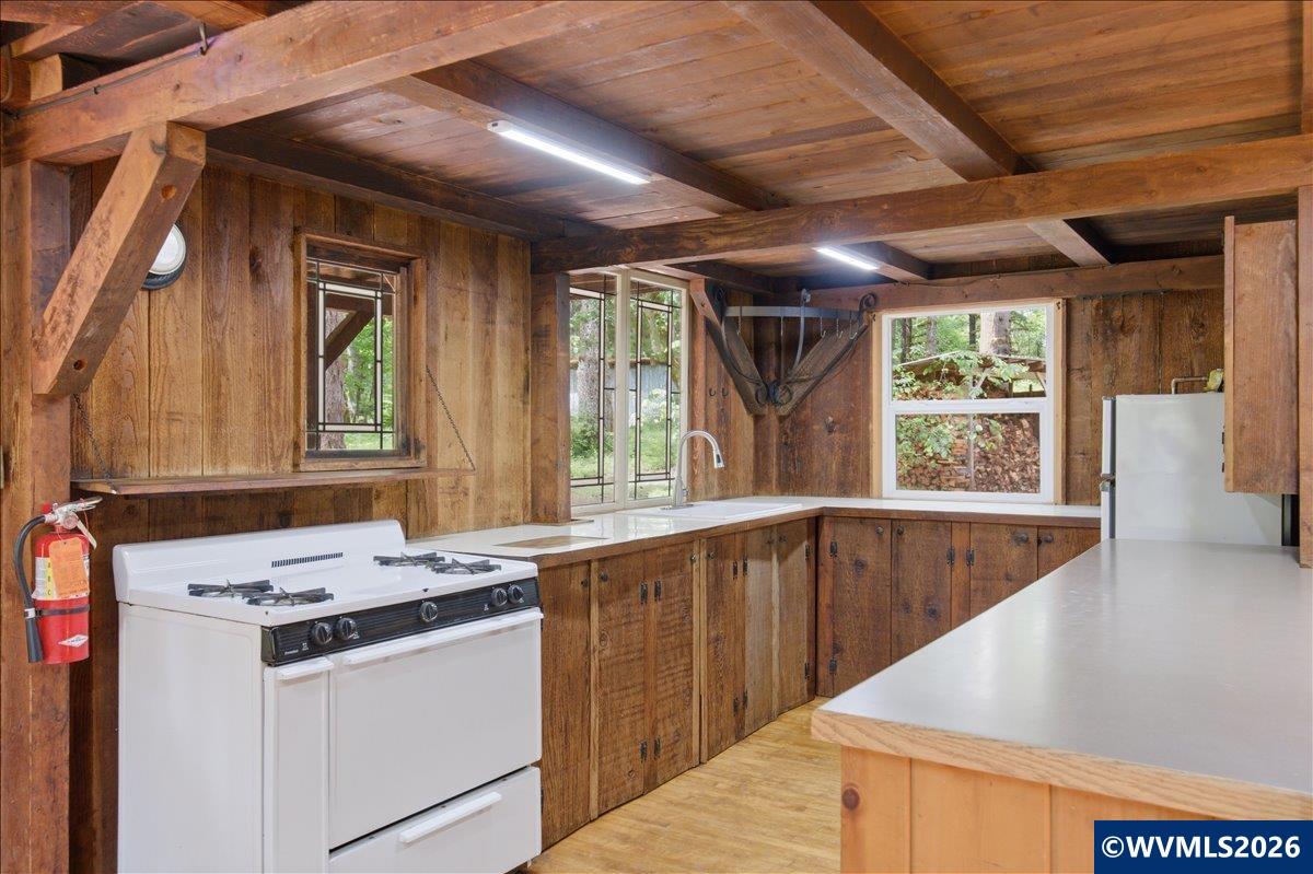 23161 Old Peak Road Philomath, OR 97370 - Photo 6 of 49