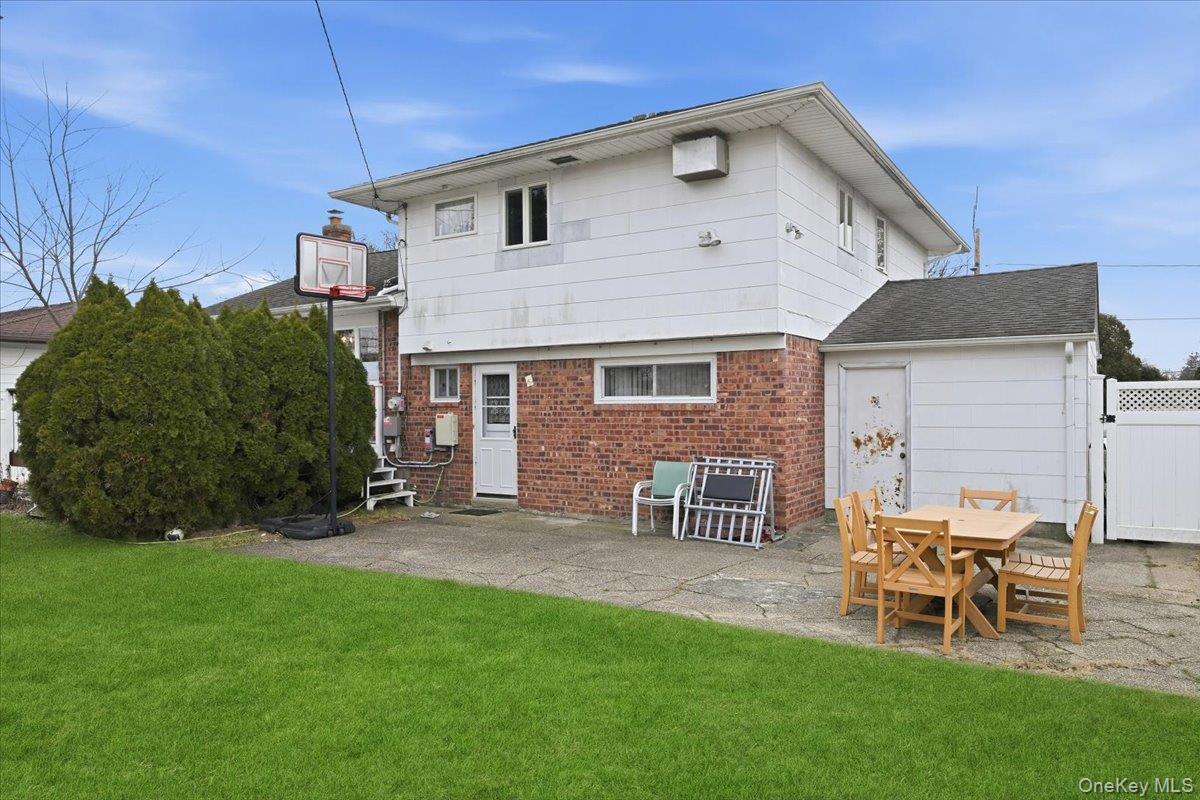 400 Plainview Road Hicksville, NY 11801 - Photo 29 of 30